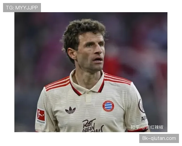 老将的坚持：36岁的托马斯·穆勒与拜仁续约一年，将迎来效力球队的第18个赛季
