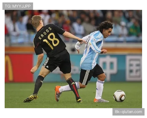 欧冠主题纪录片《更衣室密码》将于三月末在流媒体平台全球上映 欧冠主题纪录片《更衣室密码》将于三月末在流媒体平台全球上映